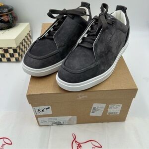 Men’s Christian Louboutin, Jimmy low top suede sneakers size 41 made in Italy